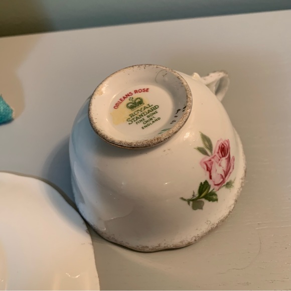 Royal Standard Pink Roses Tea Cup and Saucer, Heavy Gold Bone China - Picture 6 of 9